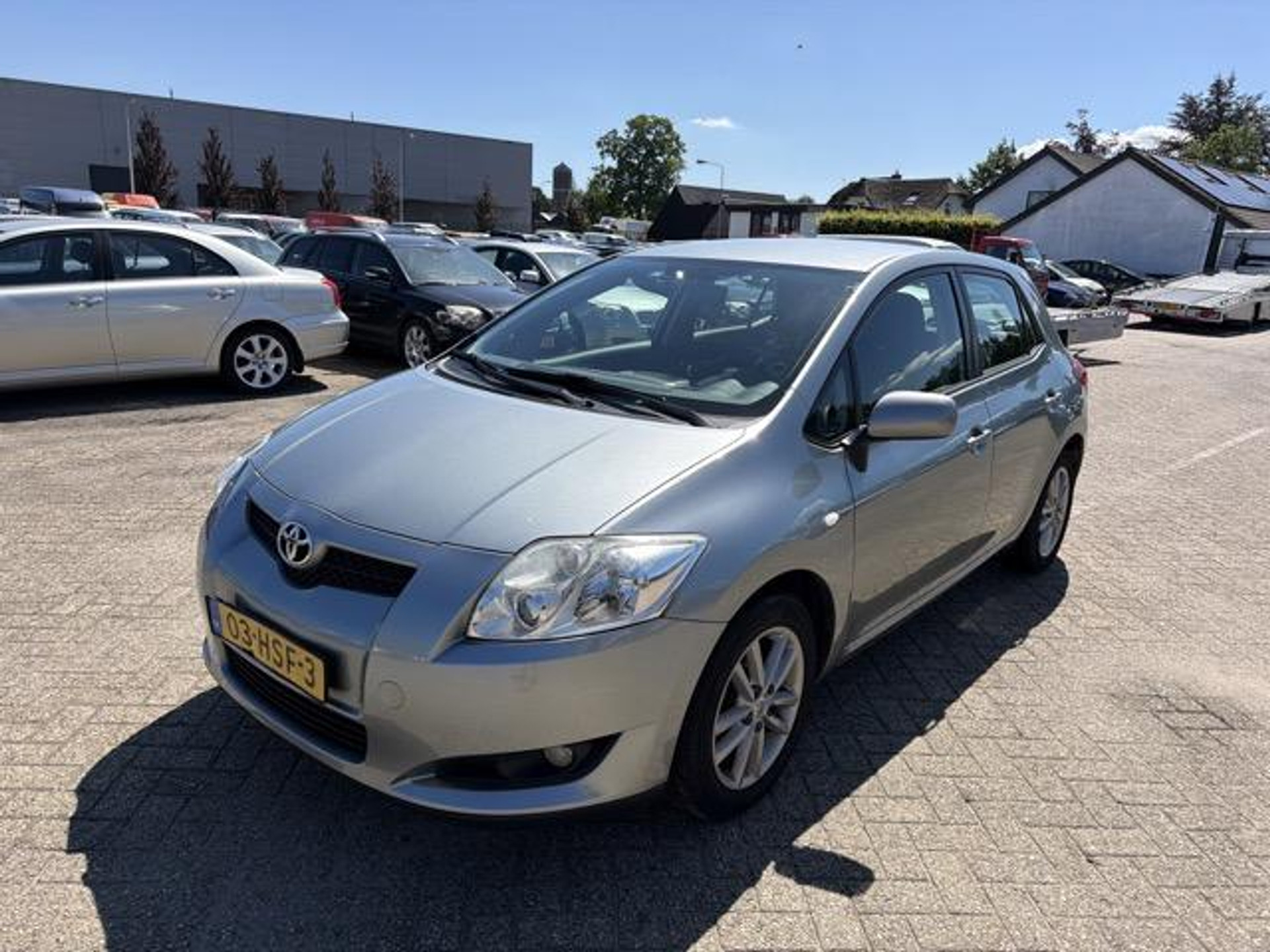54745259-24.jpg